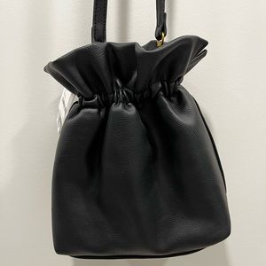 Free People Chain Crossbody black + gold